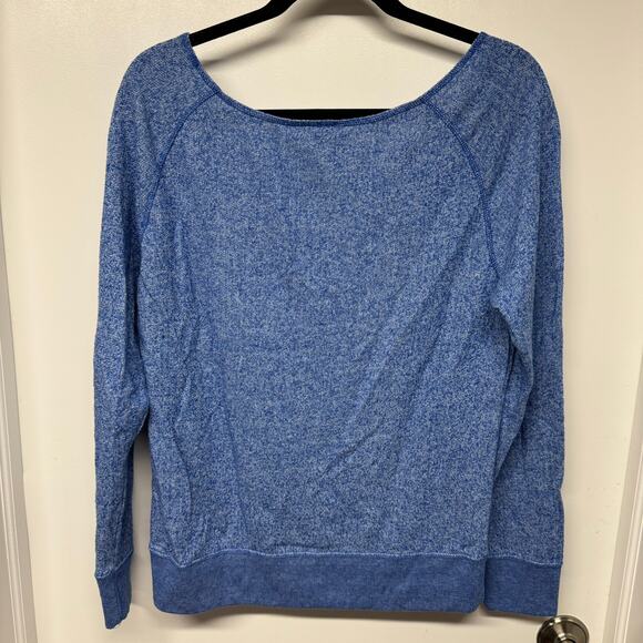 Disney Parks Womens Blue Scoop Neck Minnie Mouse Sweatshirt Size Medium Large - Picture 2 of 7